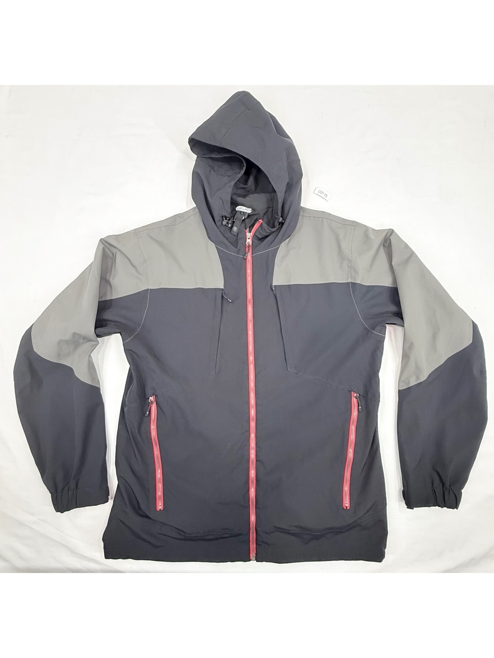 Body Glove Men's Snow Technology Hooded Jacket with Red Zipper Accents, Size XL